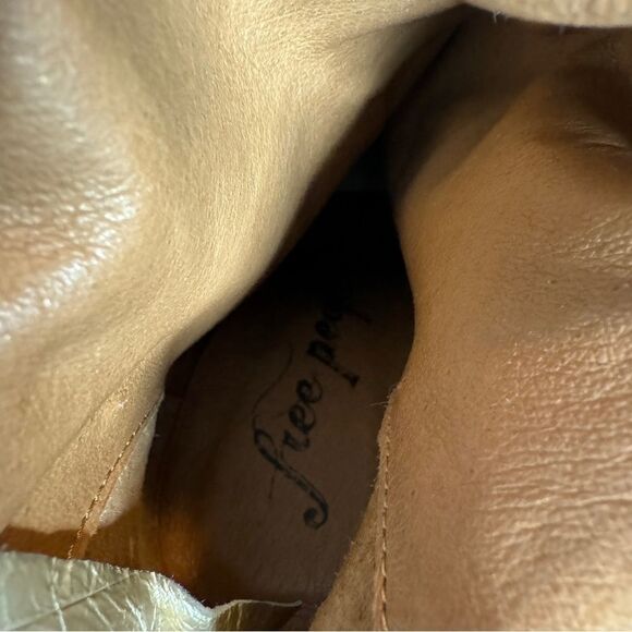 NEW Free People metallic gold crackle leather slouchy tall heel boots size 37 - Picture 11 of 13